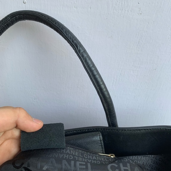 Chanel black calfskin executive cerf tote - Picture 8 of 8